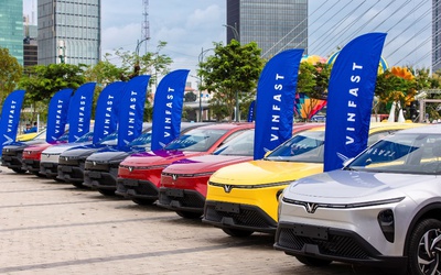 Vận hành ngon, chi phí cực thấp: Tài xế dịch vụ xuýt xoa vì “tìm ra chân lý” với Limo Green