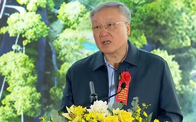 Phó Thủ tướng Thường trực Nguyễn Hòa Bình dự khởi công xây dựng trường miền biên giới Quảng Ngãi