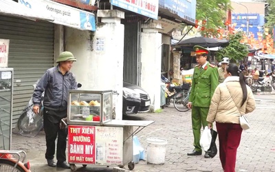 Quyết dẹp chợ cóc, chợ tạm, trả lại vỉa hè cho người dân