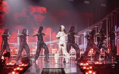 Hoa hậu Mai Phương gây ấn tượng khi hợp tác 4 nghệ sĩ quốc tế