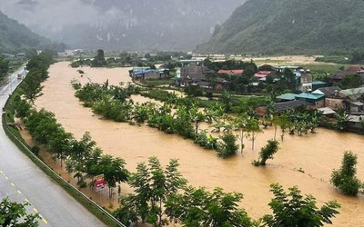 Hỗ trợ khẩn cấp 700 tỷ đồng cho 4 tỉnh khắc phục thiệt hại do mưa lũ