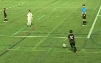 Clip: Con trai Messi lập siêu phẩm khiến fan “nổi da gà”