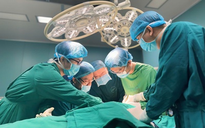 Tai nạn nhẹ cũng có thể dẫn tới liệt đám rối thần kinh cánh tay