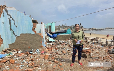 Hai phận đời mất trắng sau bão số 13: “Chỉ mong có một mái nhà nhỏ để trở về”