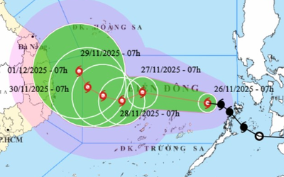 Bão số 15 có đường đi rất phức tạp, dự báo vùng chịu ảnh hưởng dữ dội