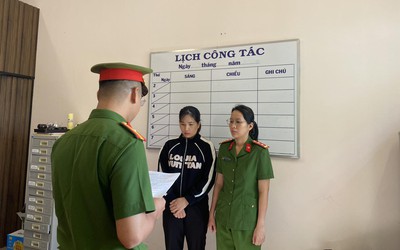 Khởi tố giáo viên và bảo mẫu nhiều lần đánh trẻ tự kỷ