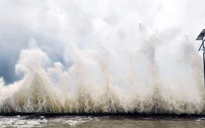 Bão Kalmaegi mạnh lên "chóng mặt", tâm điểm hướng thẳng nơi nào?