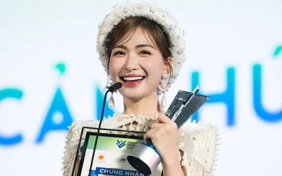 Nữ ca sĩ "Bắc Bling" đón nhận niềm vui nhân đôi