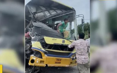 2 xe buýt tông nhau trực diện, 10 người tử vong, 20 người bị thương