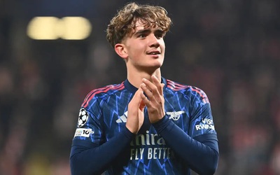 Tài năng trẻ của Arsenal viết nên cột mốc chưa từng có tại Champions League