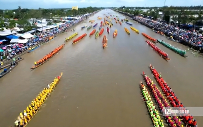 Rực rỡ sắc màu tại giải đấu Đua ghe Ngo đạt kỷ lục có "vận động viên đông nhất"