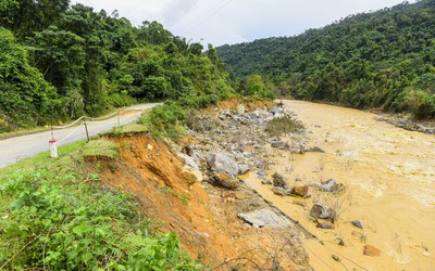 Thanh Hóa chi hơn 228 tỷ đồng sửa chữa các tuyến đường bị lũ "nuốt chửng"