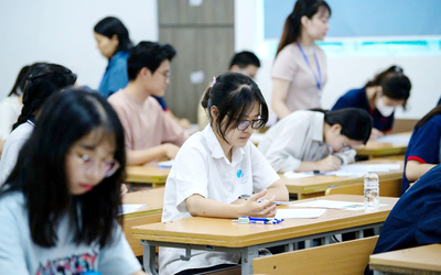 Bản tin 8/11: Hà Nội lần đầu tiên chọn học sinh giỏi cấp thành phố sau khi tổ chức chính quyền địa phương 2 cấp