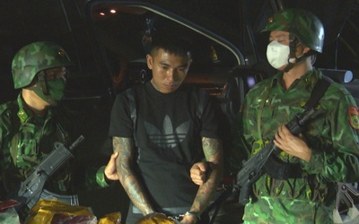 Truy tìm chủ xe ô tô bí ẩn trong vụ vận chuyển 45kg ma túy và súng quân dụng