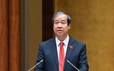 Thông qua 3 luật về giáo dục, từ 2026 sẽ có một bộ SGK sử dụng thống nhất toàn quốc