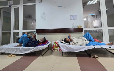 Bệnh viện Ung bướu Đà Nẵng quá tải: “Chỉ mong có thêm chỗ nằm, bớt cảnh chen chúc”