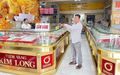 Khởi tố người đàn ông dùng vàng giả cầm cố, chiếm đoạt cả trăm triệu đồng