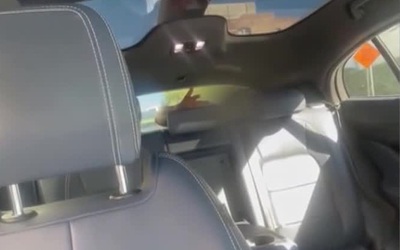 Người phụ nữ tá hỏa phát hiện tù nhân vượt ngục trong xe của mình