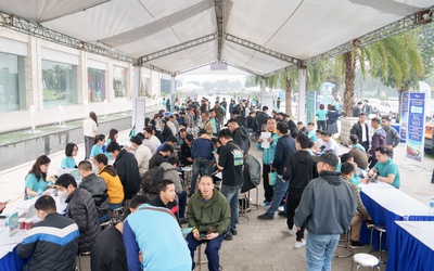 Mẫu xe điện giao hàng EC Van lần đầu lộ diện, tài xế khẳng định: Luồn ngõ tốt, chi phí tối ưu