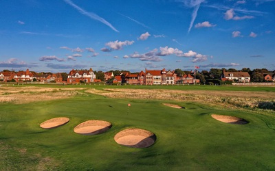 Phát hiện thứ đáng sợ, một sân golf nổi tiếng buộc phải đóng cửa