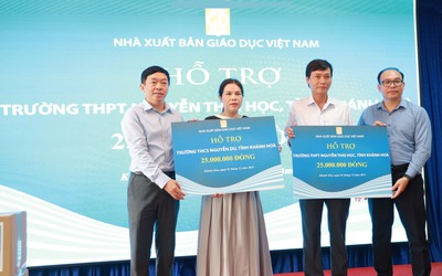NXB Giáo dục Việt Nam trao tặng gần 19,7 tỷ đồng tiền sách