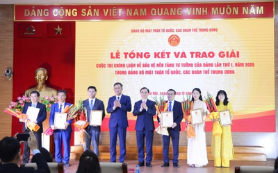 Đảng ủy Trung ương Hội Luật gia Việt Nam được trao 2 giải cuộc thi Chính luận về bảo vệ nền tảng tư tưởng của Đảng