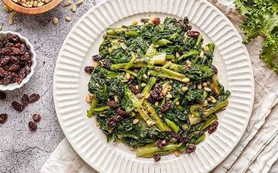 Loại rau được mệnh danh “tốt nhất thế giới” ở Việt Nam lại rẻ bèo, bán đầy chợ