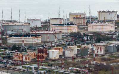 Khi Mỹ “lắc đầu”: Khối tài sản 22 tỷ USD của gã khổng lồ dầu Nga vẫn mắc kẹt