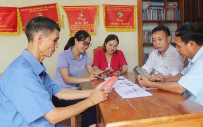 Cán bộ cơ sở: “Chìa khóa vàng” đột phá giảm nghèo thông tin tại Thái Nguyên