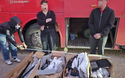 Phá đường dây vận chuyển linh kiện lắp ráp súng  xuyên biên giới