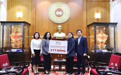 Tập đoàn BRG và Ngân hàng SeABank trao 5 tỷ đồng  ủng hộ đồng bào khắc phục hậu quả thiên tai