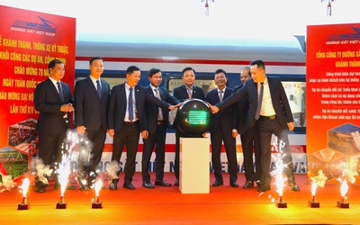 Ngành đường sắt bổ sung 162 toa xe hiện đại, đưa Al vào phục vụ khách hàng