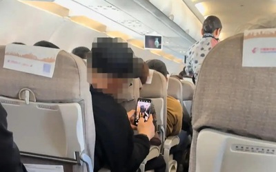 Người đàn ông bị nghi quay lén tiếp viên hàng không