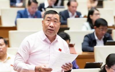 Quy định xếp lương bác sĩ từ bậc 2 không xử lý gốc rễ vấn đề thu nhập thấp