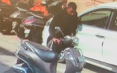 Nam thanh niên ngã gục, tử vong khi đang dắt xe trên phố
