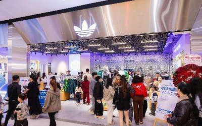 Không khí lễ hội bùng nổ ngày khai trương TTTM Vincom thứ 90 – Vincom Plaza Vinh