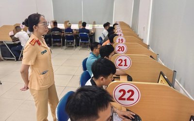 Cử tri kiến nghị học sinh từ 16 tuổi được thi giấy phép lái xe, Bộ Xây dựng nói gì?