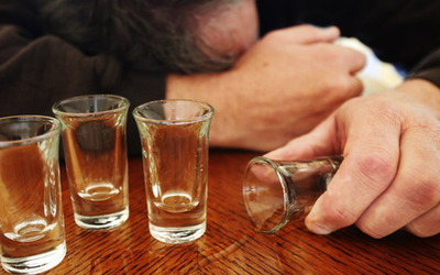 Sau cuộc nhậu tại nhà: 1 người tử vong, 6 người nhập viện vì “thứ nước” quen thuộc mà nguy hiểm