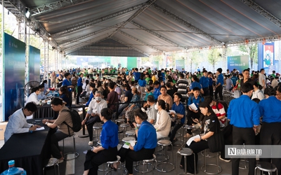 8.000 người dân được khám sức khoẻ miễn phí 