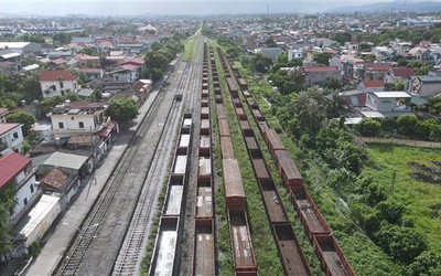 Dự án tuyến đường sắt dừng thi công làm ảnh hưởng đến cuộc sống của người dân, Bộ Xây dựng nói gì?