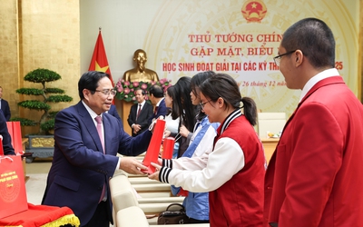 Thủ tướng gặp mặt, biểu dương học sinh đoạt giải các kỳ thi quốc tế