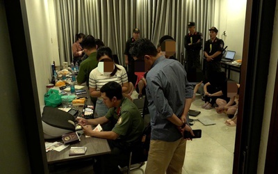 Triệt xóa 5 tụ điểm đánh bạc trực tuyến, tạm giữ 30 người nước ngoài