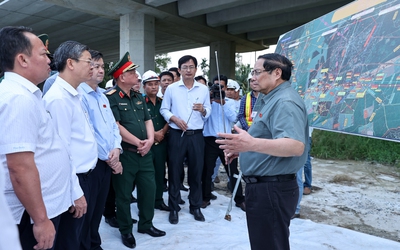 Thủ tướng: Thông xe toàn tuyến cao tốc Châu Đốc - Cần Thơ - Sóc Trăng vào 30/6/2026