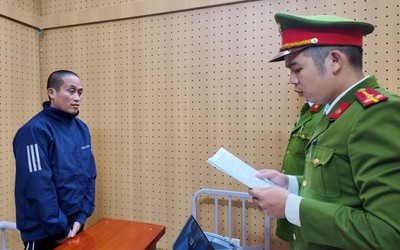 Lật tẩy đường dây buôn bán thuốc lá giả mạo thương hiệu Việt Nam, sản xuất tại Campuchia