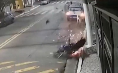 Ghen tuông, cô gái lái ô tô tông bạn trai và bạn thân tử vong