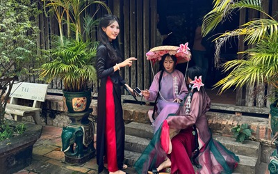 Không gian chợ nổi và làng cổ ở Đồng Tháp sống dậy trong không khí lễ hội