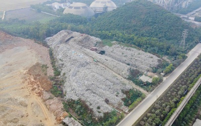 Núi rác hơn 2 triệu tấn gây ô nhiễm, dân mỏi mòn chờ nhà máy điện rác