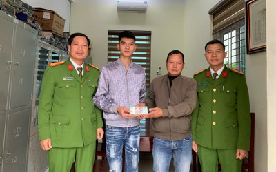 Tài khoản nhận được 200 triệu đồng, nam thanh niên lập tức báo công an