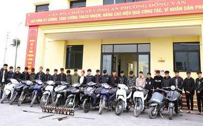 Triệu tập 27 thanh thiếu niên dùng dao kiếm "truy sát" nhau giữa đêm khuya