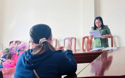 Đăng tải thông tin và bình luận sai sự thật về mưa lũ, 2 người phụ nữ bị xử phạt